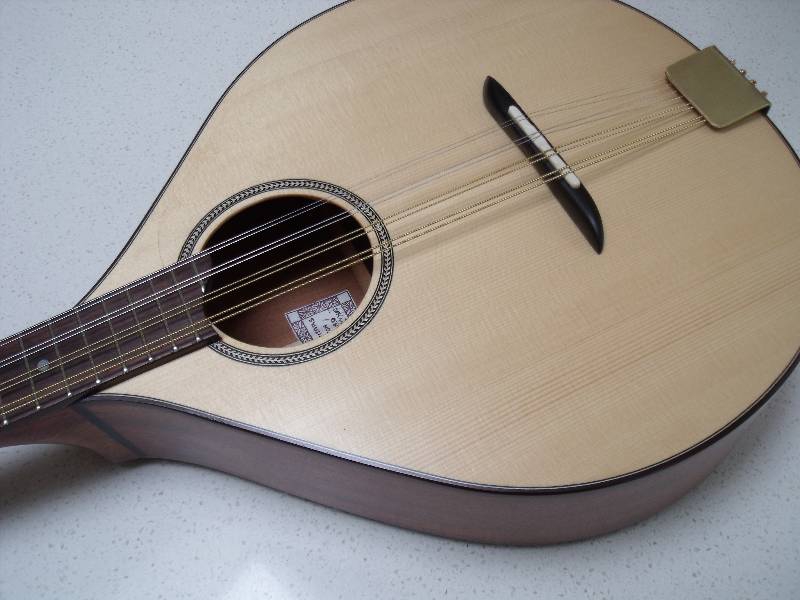 Brogin Bouzouki